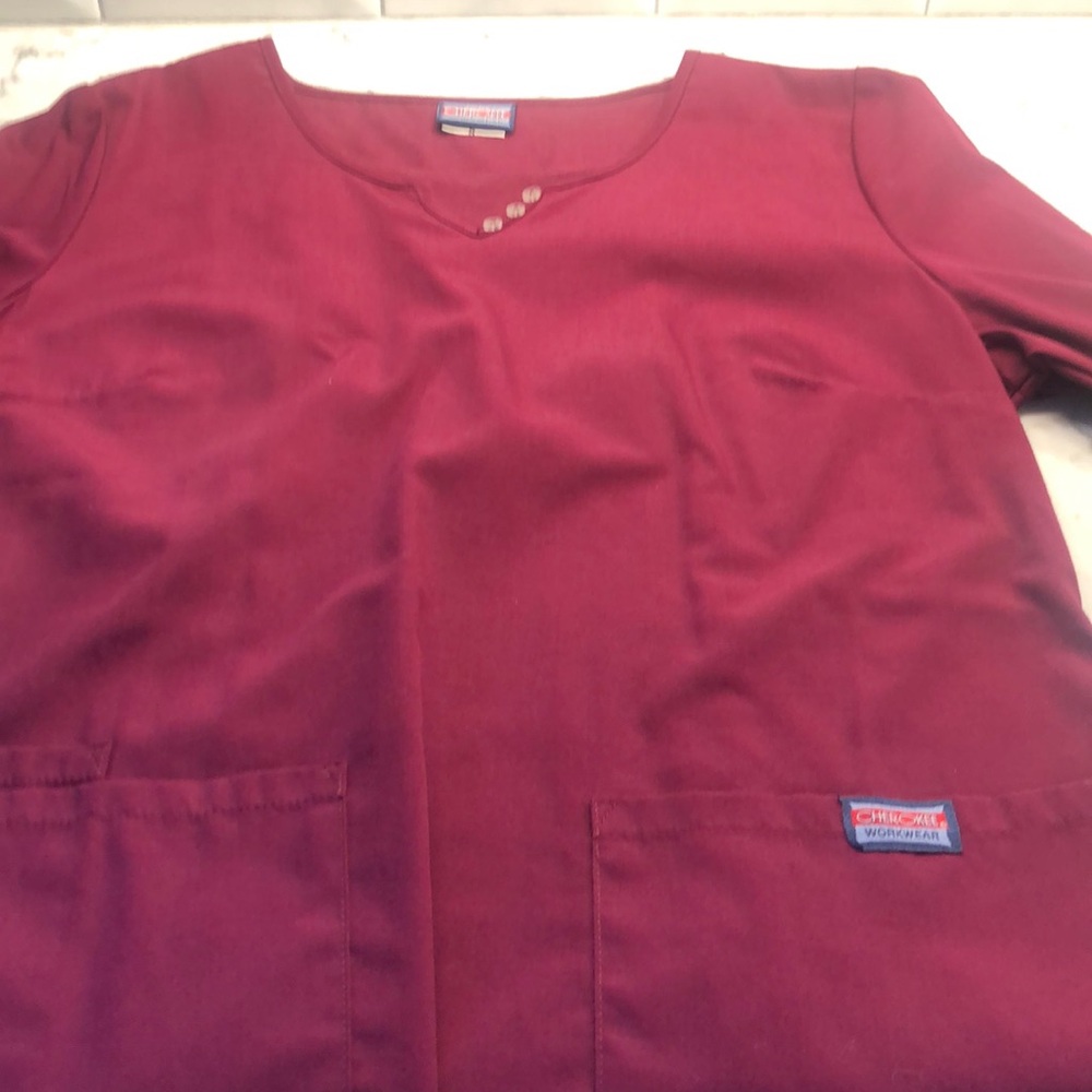Cherokee Scrub Top 💞